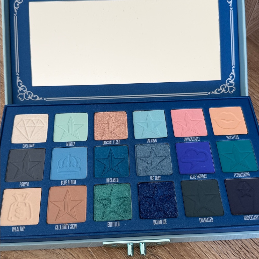 Blue Blood Eyeshadow Palette - Picture 2 of 5